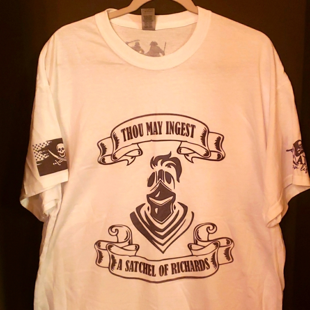 A satchel of Richards tee